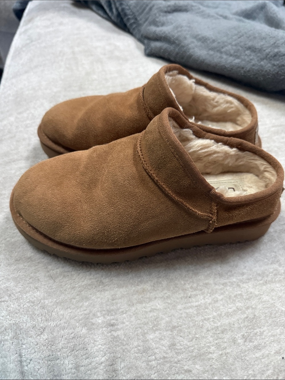 UGG Chestnut Brown Shearling-Lined Slip-On Slippers - Picture 5 of 8